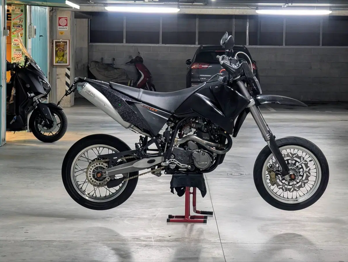 KTM SMC 625 (2006)
