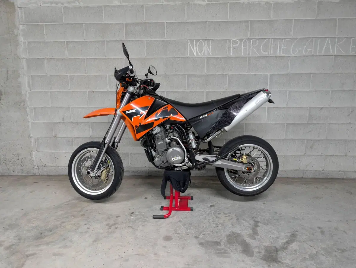KTM SMC 625 (2006) (7)
