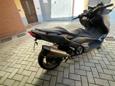 Yamaha T-Max 560 Tech Max (2020) usata