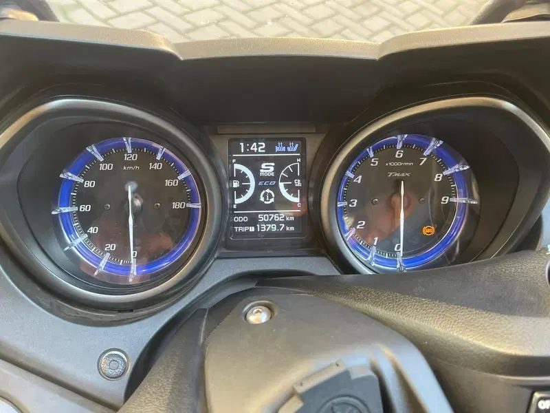 Yamaha T-Max 560 Tech Max (2020) (3)