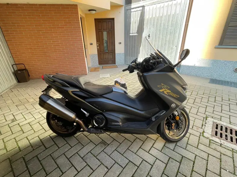 Yamaha T-Max 560 Tech Max (2020) (6)