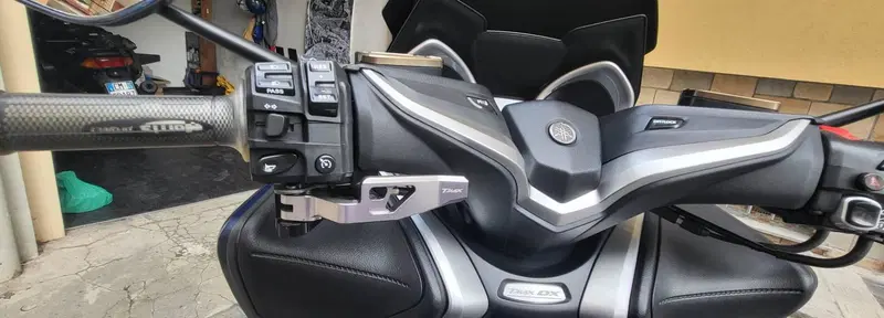 Yamaha T-Max 530 DX (2017 - 19) (2)