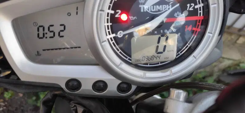 Triumph Street Triple R (2009 - 12) (3)