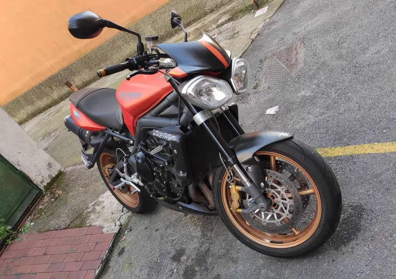 Triumph Street Triple R (2009 - 12) (6)