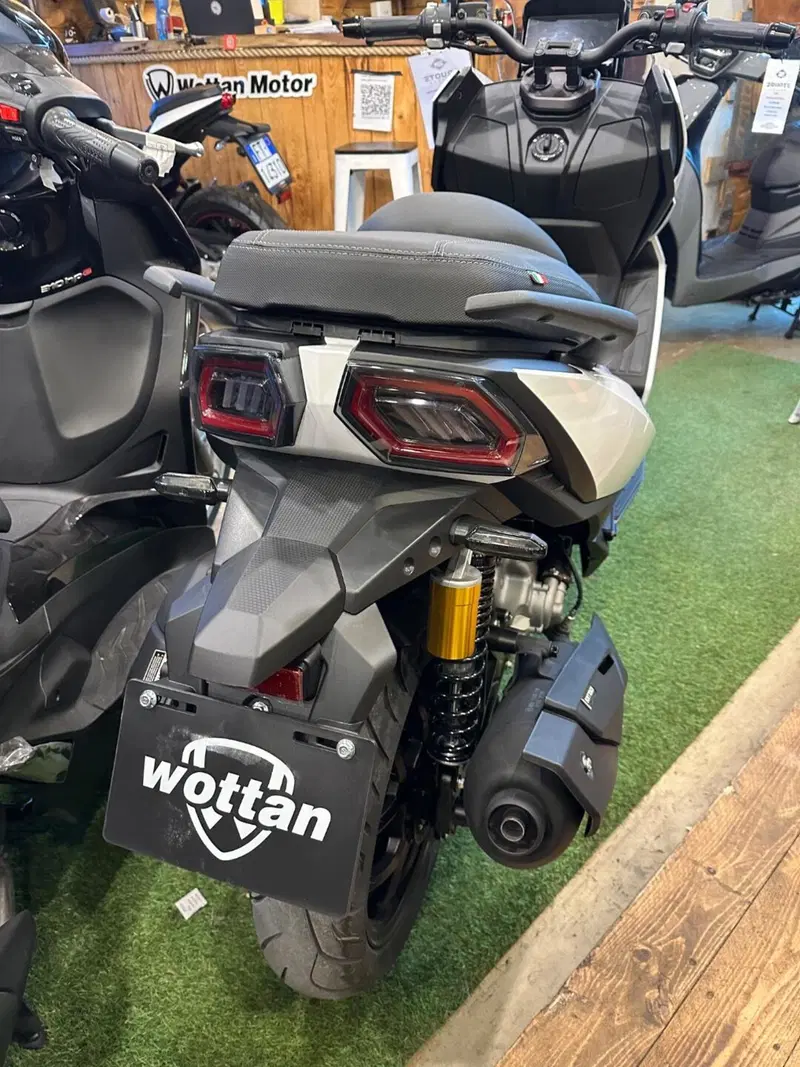 Wottan Motor GT2 300 (2025 - 26) (5)