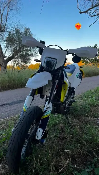 Husqvarna 701 Supermoto (2017 - 19) usata