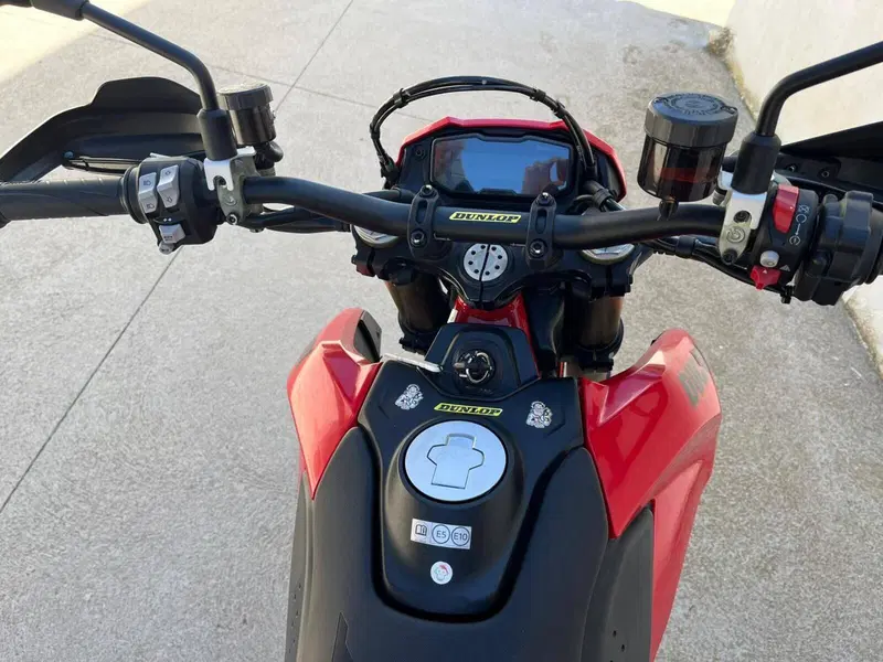 Ducati Hypermotard 698 Mono (2024 - 26) (2)