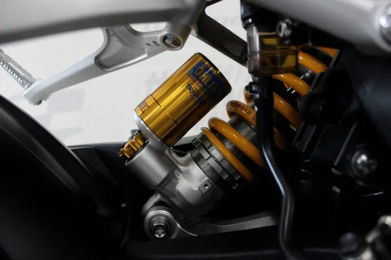 Triumph Speed Triple 1200 RS (2021 - 24) (6)