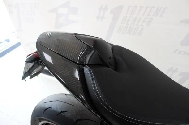 Triumph Speed Triple 1200 RS (2021 - 24) (7)