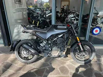 Husqvarna Svartpilen 125 (2024 - 26) usata