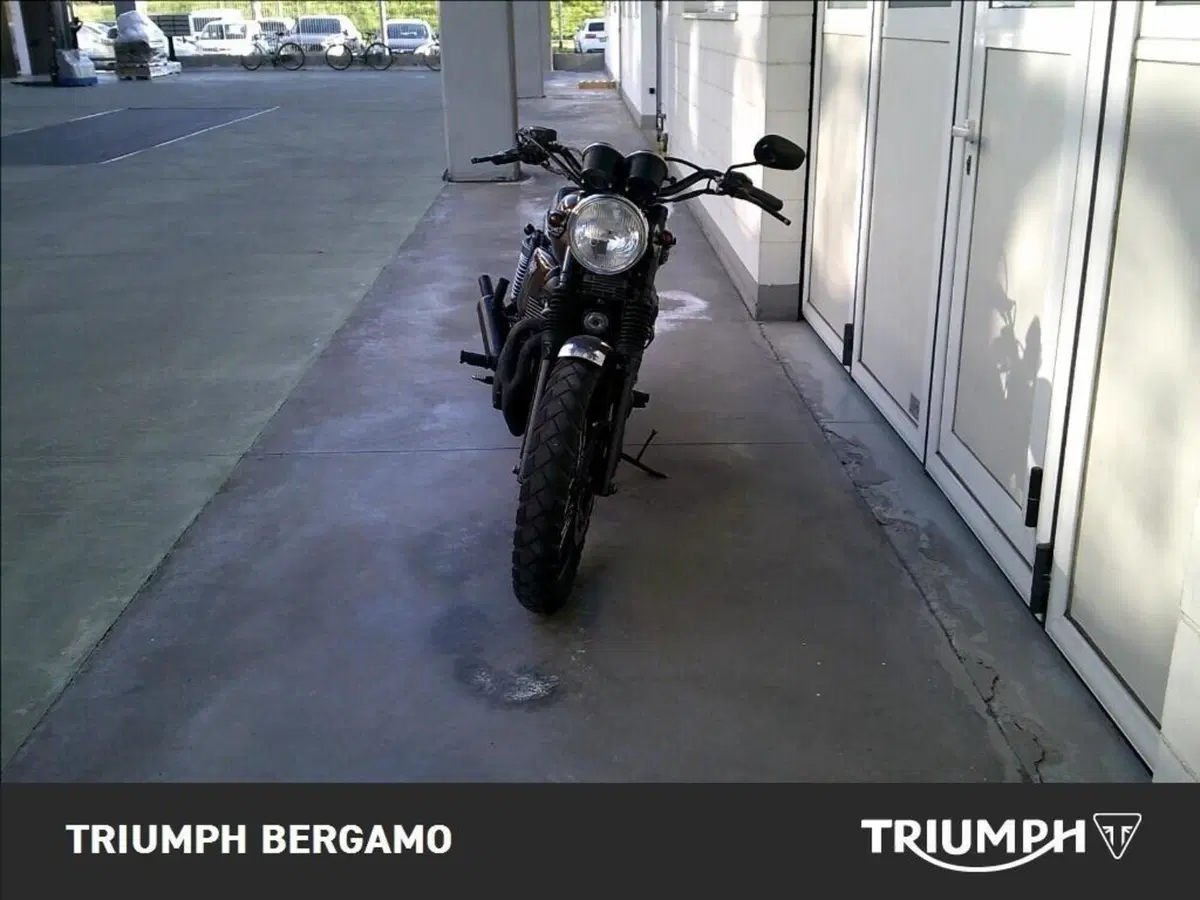 Triumph Bonneville 800 (2002 - 07) (5)