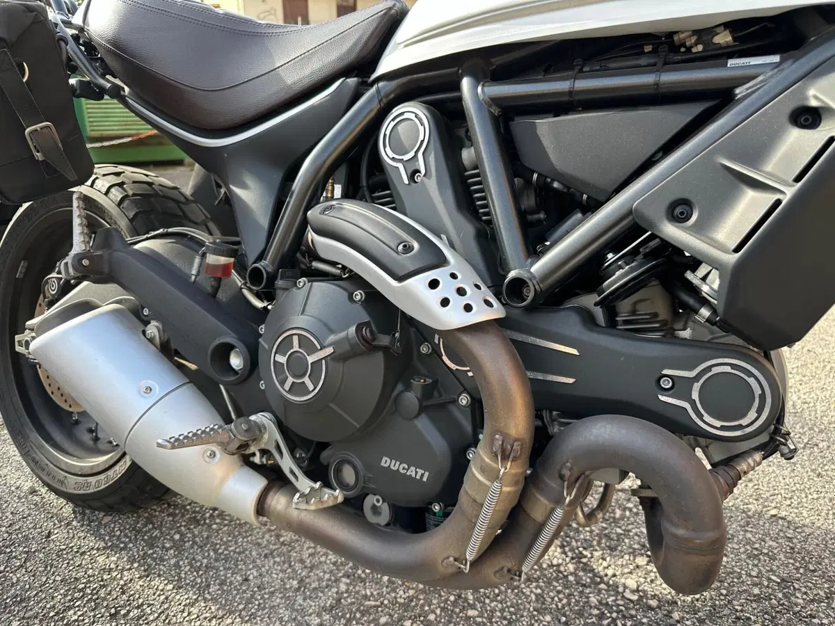Ducati Scrambler 800 Classic (2017 - 18) (11)