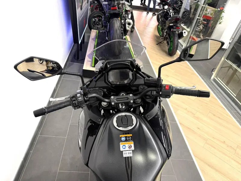 Kawasaki Versys 650 (2025 - 26) (12)