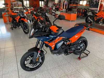 KTM 890 SMT (2026) nuova