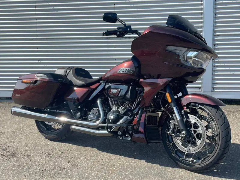 Harley-Davidson CVO Road Glide (2024)
