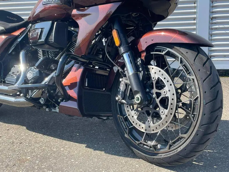 Harley-Davidson CVO Road Glide (2024) (4)