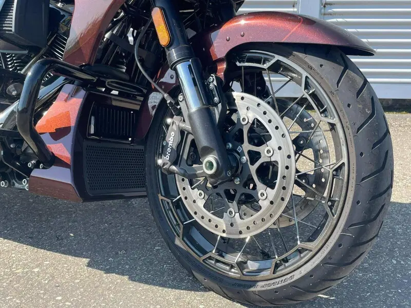 Harley-Davidson CVO Road Glide (2024) (8)