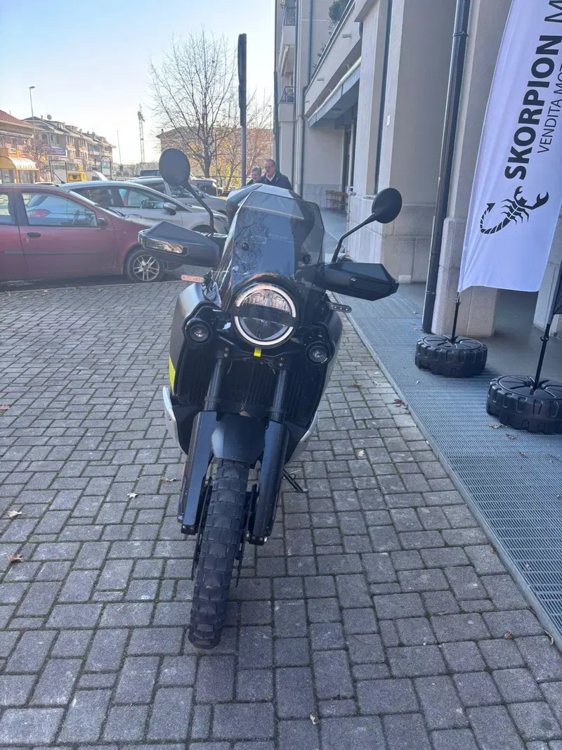 Husqvarna Norden 901 (2022 - 26) (3)