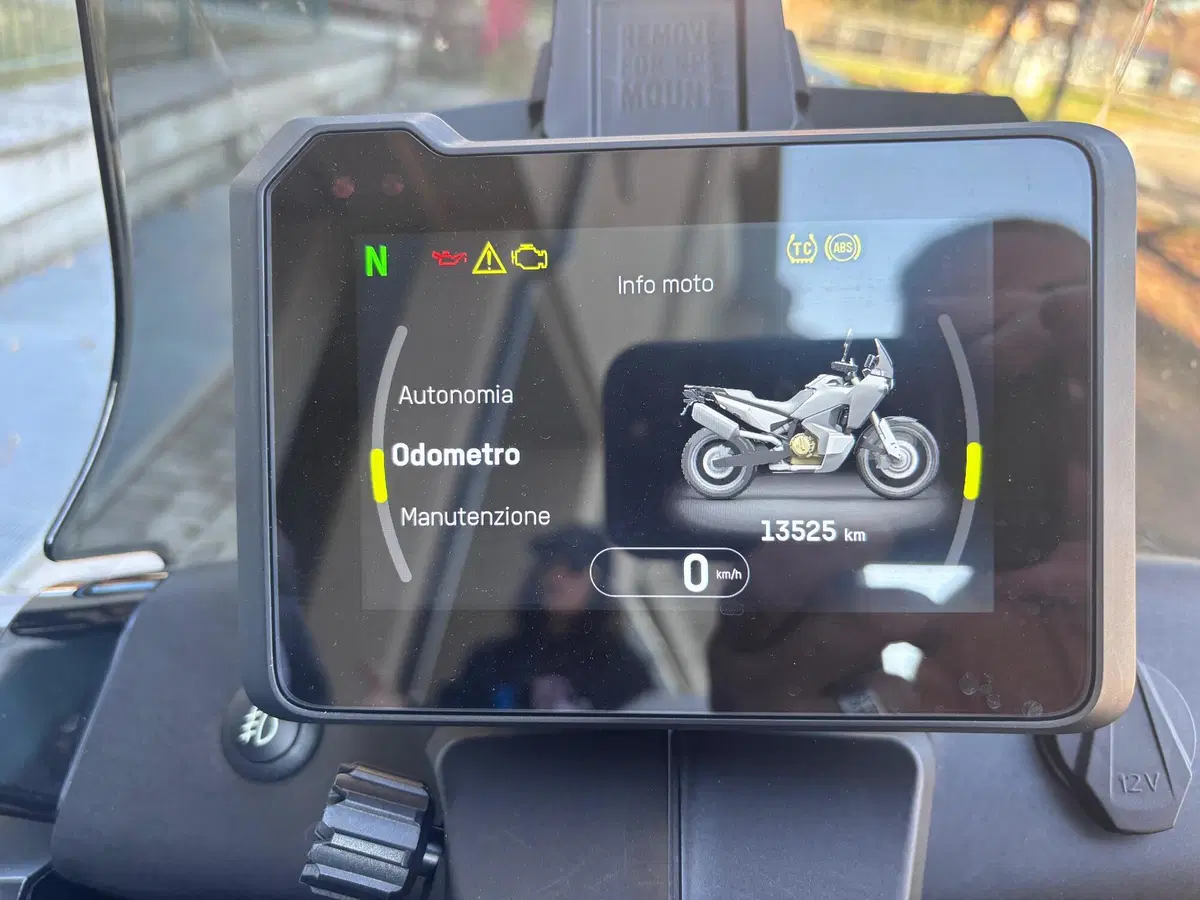 Husqvarna Norden 901 (2022 - 26) (5)