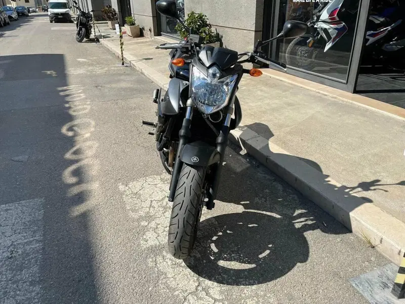 Yamaha XJ6 (2008 - 15) (3)