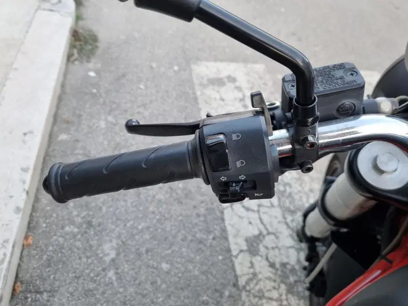 Ducati Monster 695 (2006 - 08) (11)