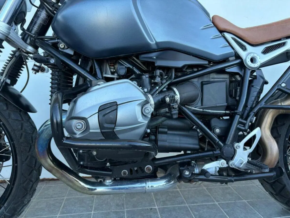 Bmw R nineT 1200 Scrambler (2016 - 20) (10)