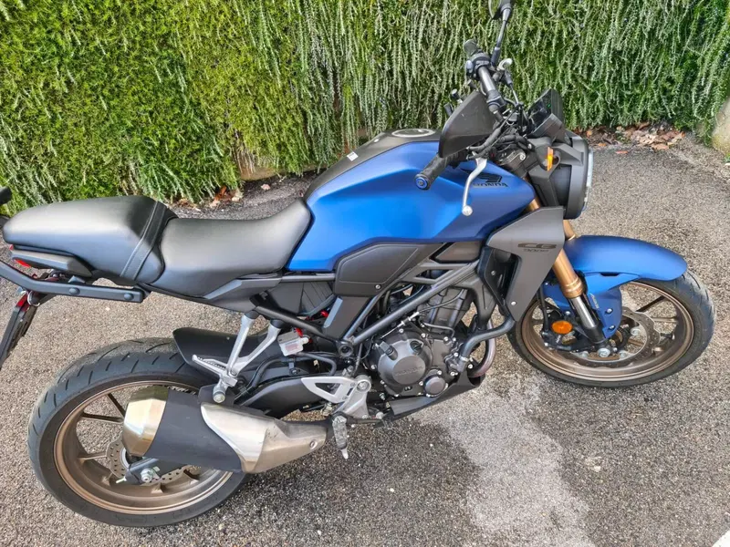 Honda CB 300 R (2022 - 26) (3)