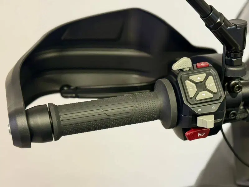 Voge Valico 900DSX (2024 - 26) (13)