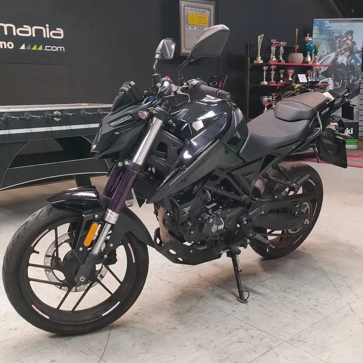 Voge Brivido 125R (2023 - 26) (2)