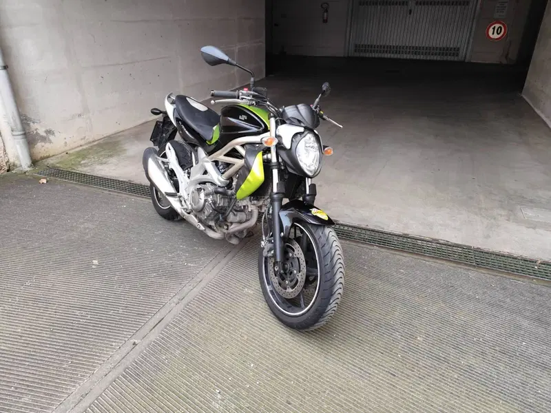 Suzuki Gladius 650 SFV (2009 - 15)