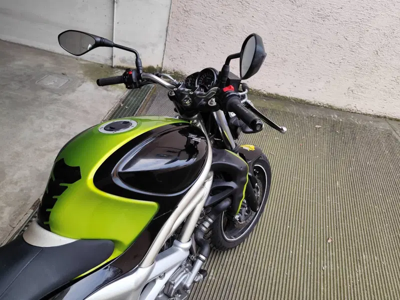 Suzuki Gladius 650 SFV (2009 - 15) (13)