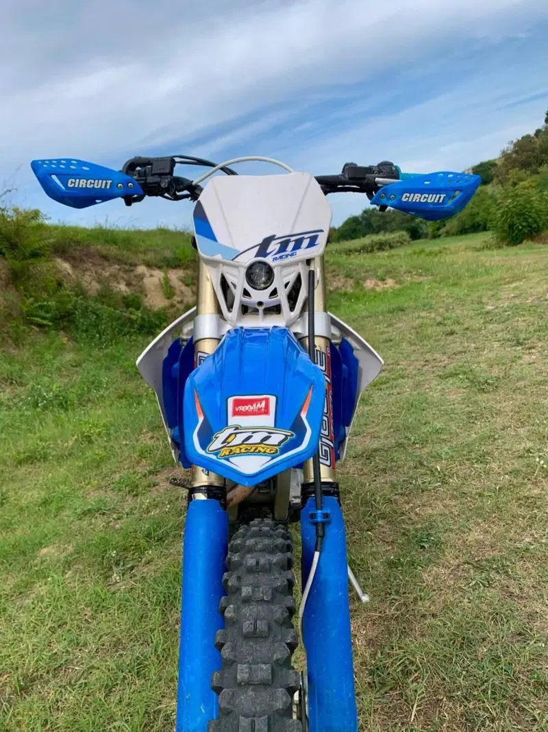 Tm Moto EN 300 Fi ES (2018) (2)