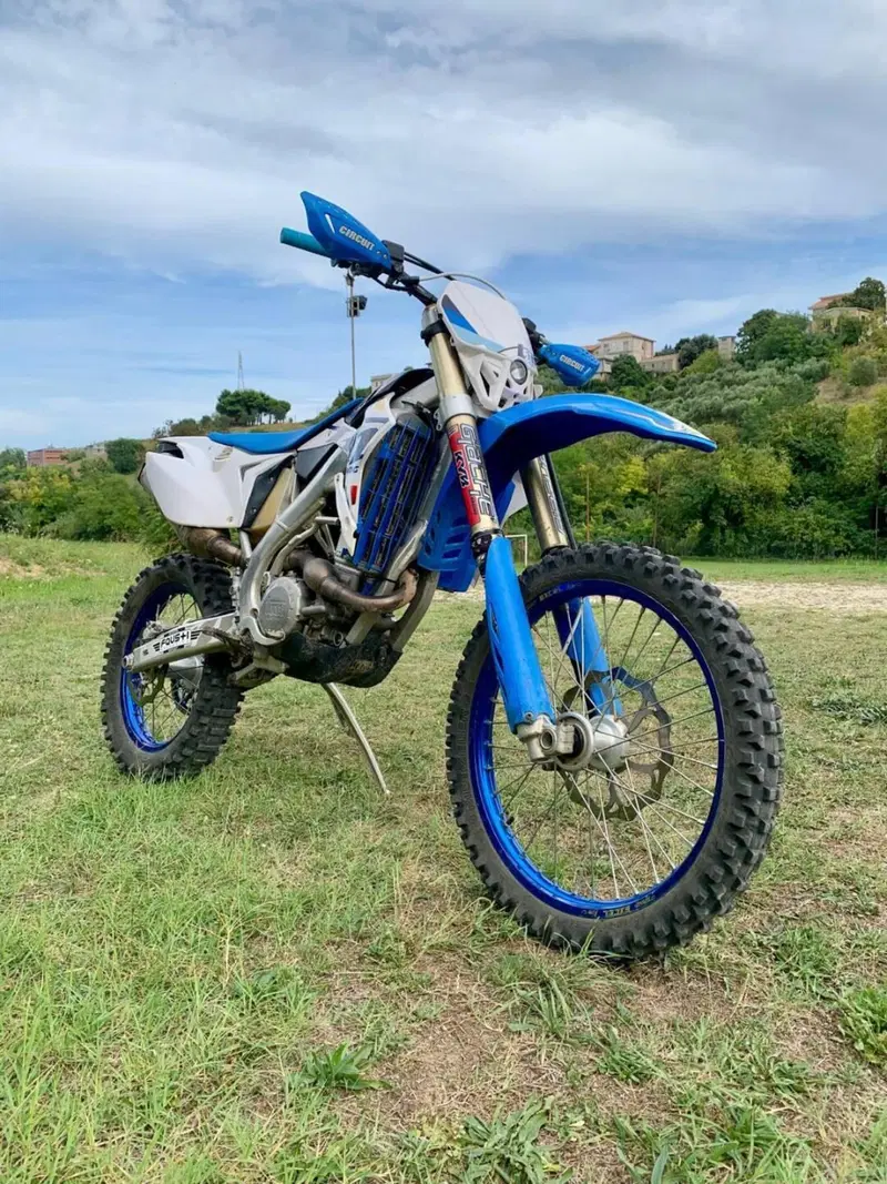 Tm Moto EN 300 Fi ES (2018) (5)