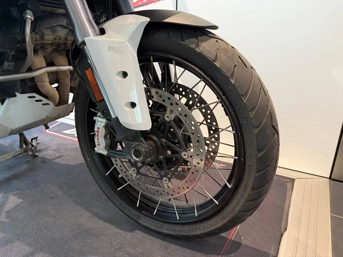 Ducati Multistrada V4 S (2021 - 24) (3)