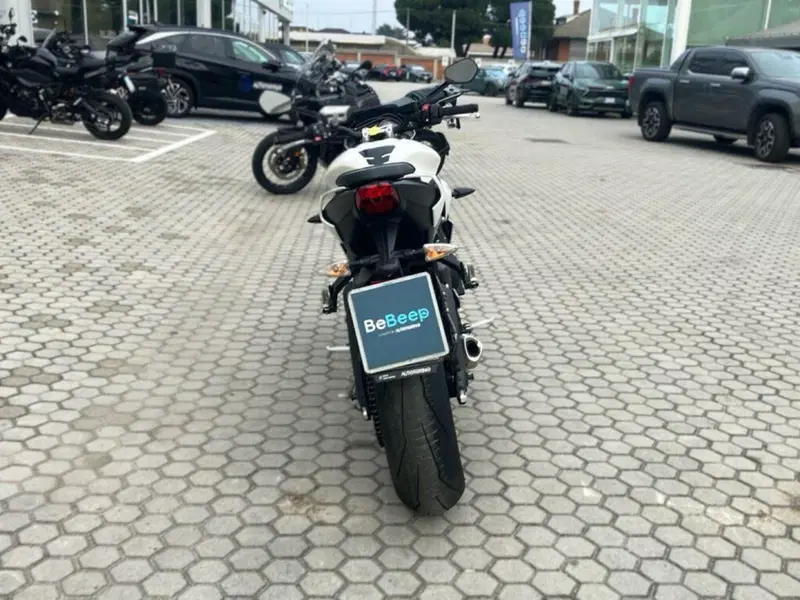 Triumph Street Triple S (2020 - 23) (6)