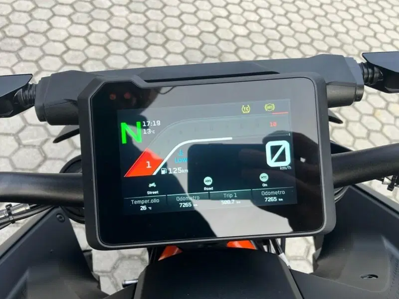 KTM 1390 Super Duke R (2024 - 26) (11)