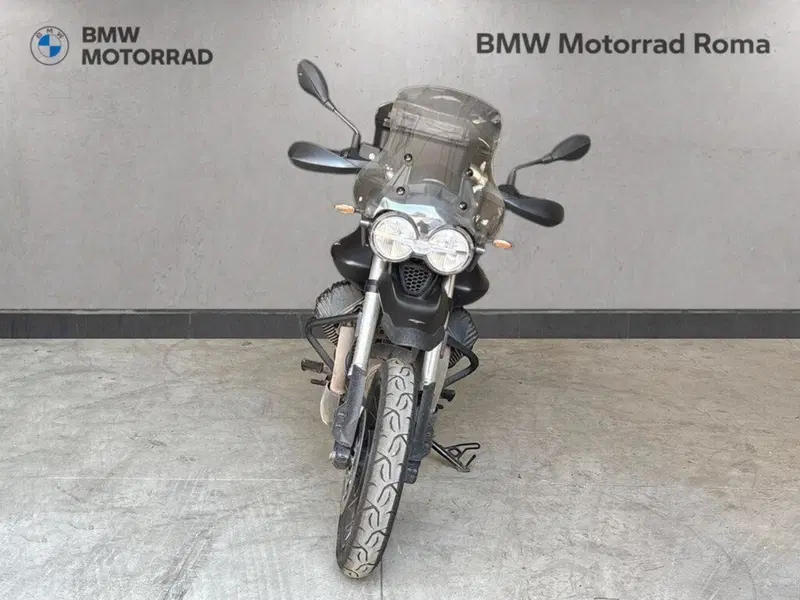 Moto Guzzi V85 TT (2021 - 23) (3)