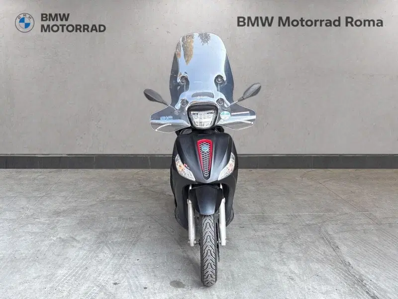 Piaggio Medley 150 ABS (2021 - 25) (3)