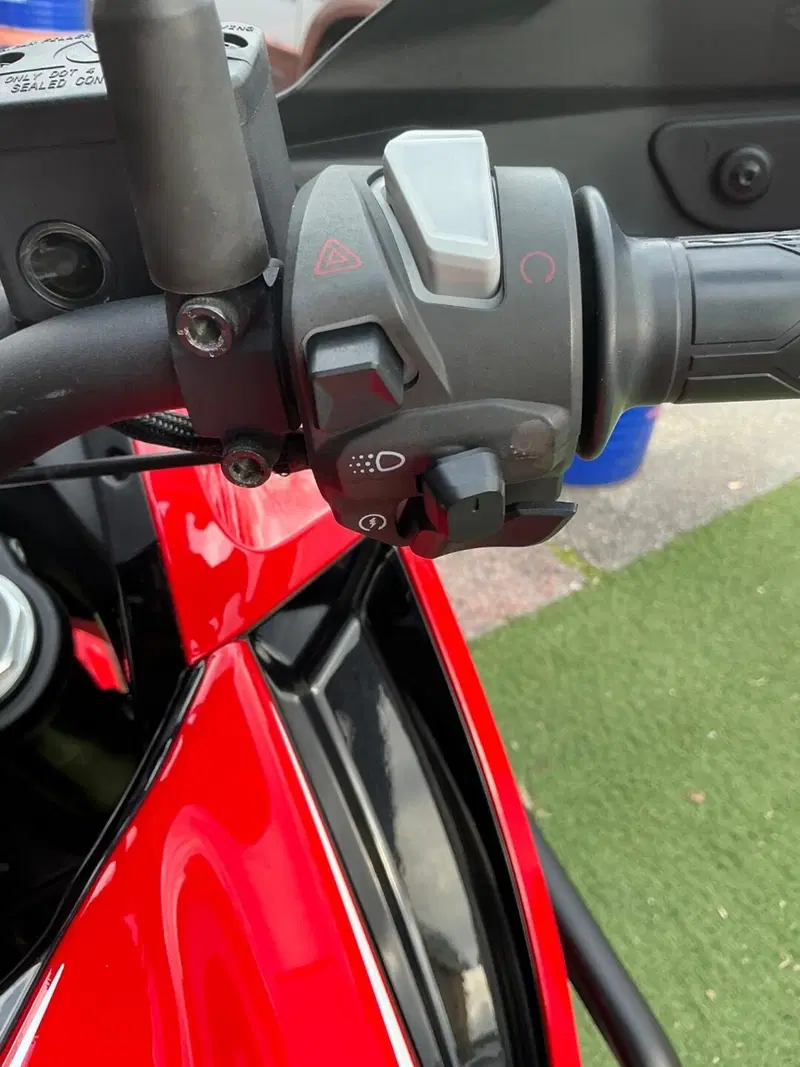 Moto Morini X-Cape 650 (2021 - 26) (16)
