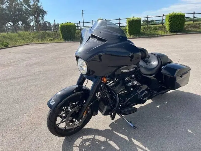 Harley-Davidson Street Glide Special (2021 - 23) (4)