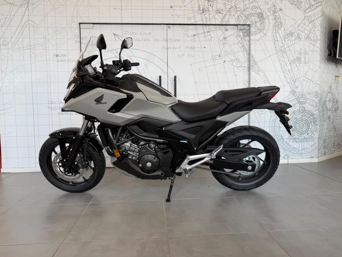 Honda NC 750 X DCT (2025 - 26) (4)