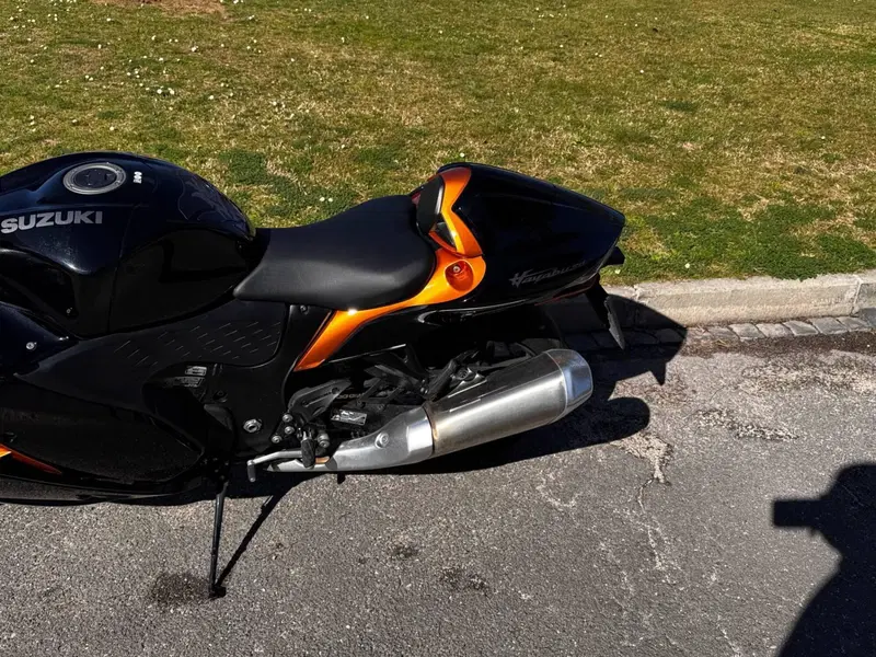 Suzuki GSX 1300 R Hayabusa (2021 - 24) (7)
