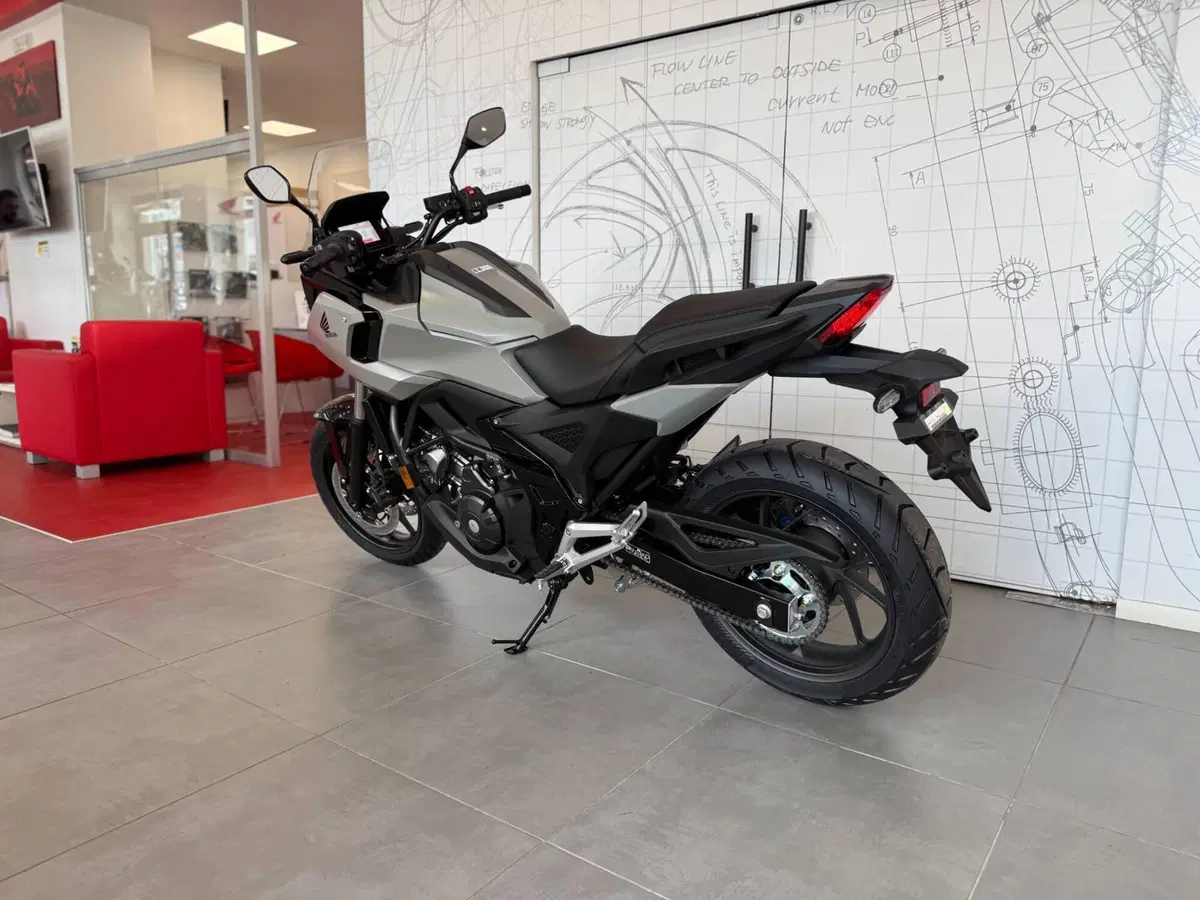 Honda NC 750 X DCT (2025 - 26) (6)