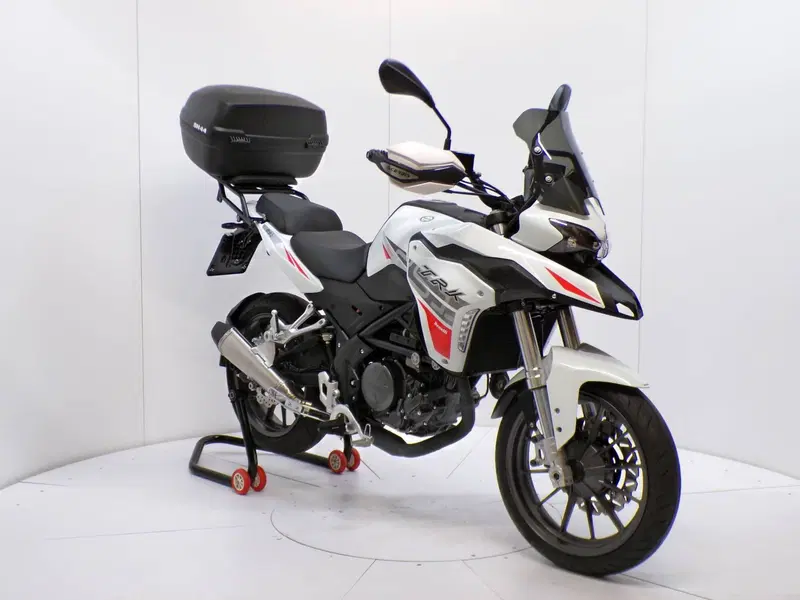 Benelli TRK 251 (2022 - 25) (2)