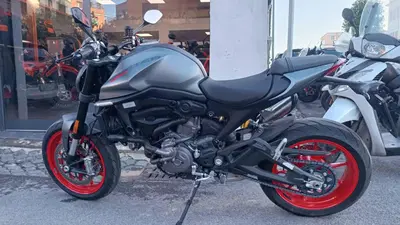 Ducati Monster 937 + (2021 - 25) usata
