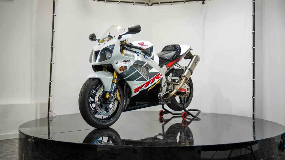 Honda VTR 1000 SP-2 (2002 - 06) (2)