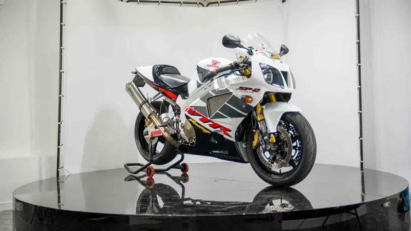 Honda VTR 1000 SP-2 (2002 - 06) (4)