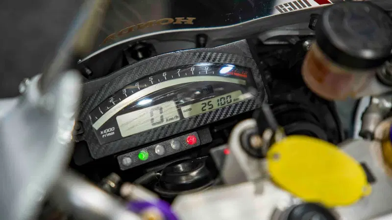 Honda VTR 1000 SP-2 (2002 - 06) (20)