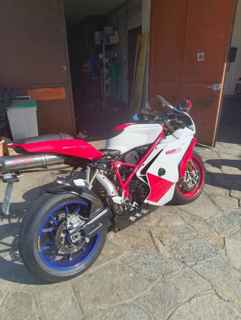 Ducati 999 S (2005 - 06)