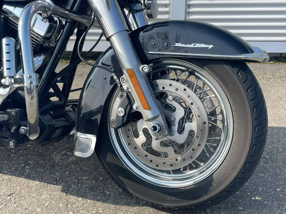 Harley-Davidson 103 Road King Classic (2014 - 16) - FLHRC (8)